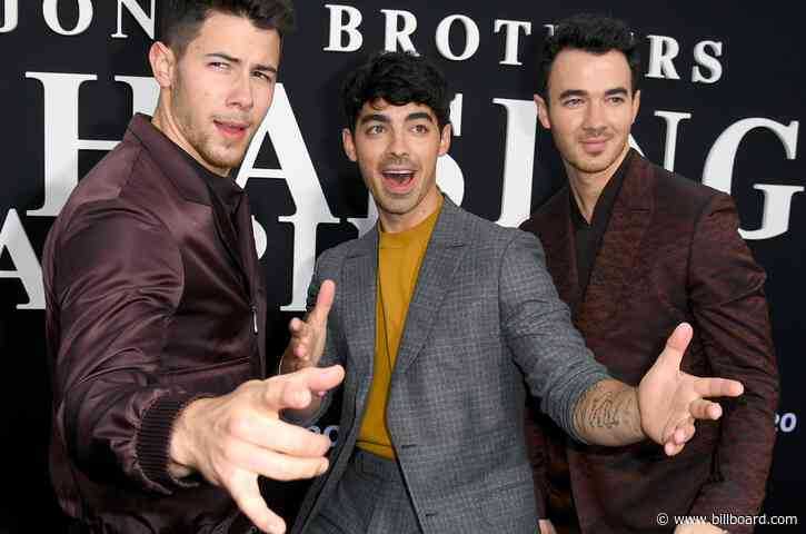Nick Jonas Announces Deluxe Version of ‘Spaceman’ With New Jonas Brothers Song