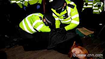 Police chief faces calls to quit over vigil clash