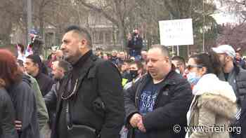 Serbs Protest Coronavirus Restrictions - Radio Free Europe / Radio Liberty