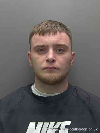 Police searching for wanted man with links to Potters Bar