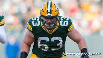 Chargers agree to deal with longtime Packer Corey Linsley, making him NFL's highest-paid center, per reports