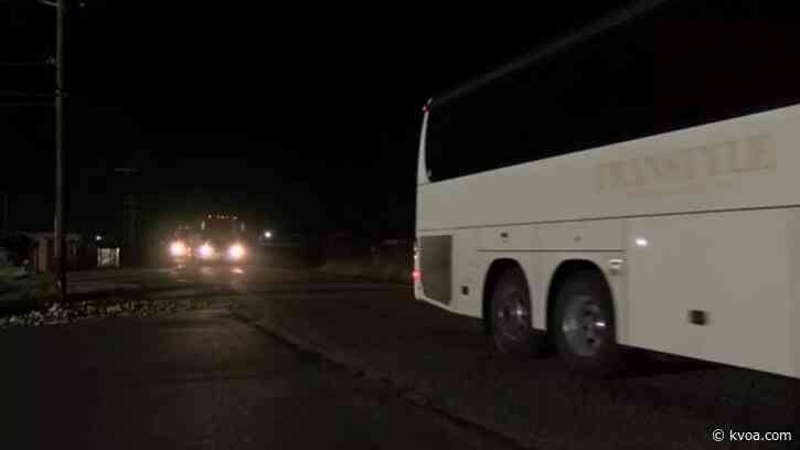 Hundreds of migrants bused to Texas