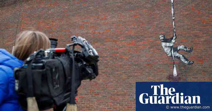 Banksy's 'escape' mural on former Reading prison is defaced