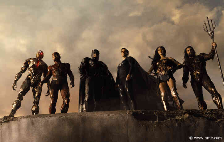 Zack Snyder apologises for ‘Justice League’ premiere technical glitch