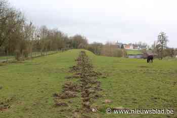 Putten gegraven, paaltjes gezet, paaltjes weer opgeruimd