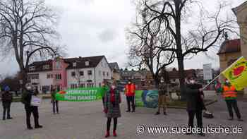Mahnwache im Gedenken an Fukushima - Süddeutsche Zeitung
