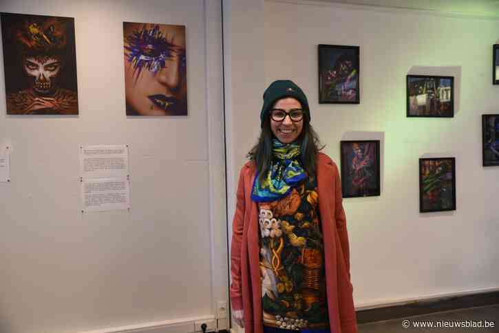 Eerste solo-expo voor make-upartieste Sarina (30) : “Selectie uit acht jaar werk”<BR />