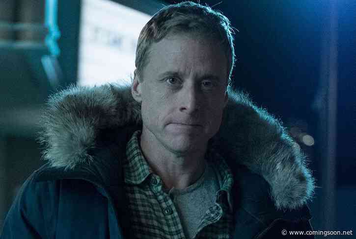 Alan Tudyk’s Resident Alien Renewed for a Second Season at SYFY