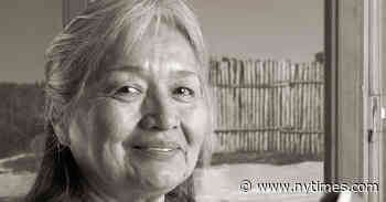 Christine Nofchissey McHorse, Navajo Ceramist, Dies at 72
