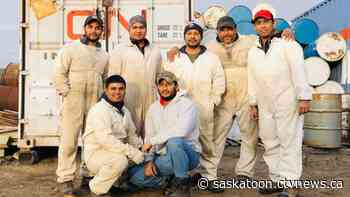 Prairie honey producers face challenges bringing in foreign workers