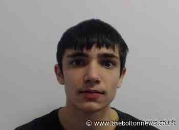 Teens plead guilty to street robberies in Bolton and Horwich - The Bolton News