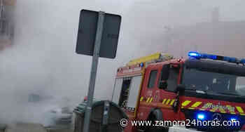 El incendio de un coche en Zamora obliga a movilizar a los servicios de Emergencias - Zamora 24 Horas