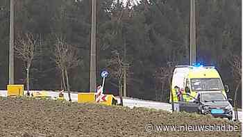 Gewonde na botsing met snelheidsremmers (Zwalm) - Het Nieuwsblad