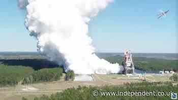 Nasa completes Artemis moon rocket hot-fire test