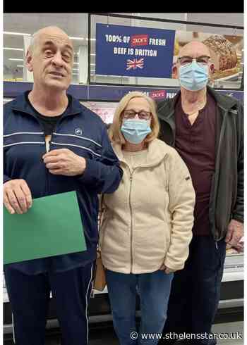 Shoppers at Jack's receive St Patrick's Day gifts - St Helens Star