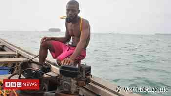 Sea-cucumber divers off Liberia risk danger to feed a hunger in China