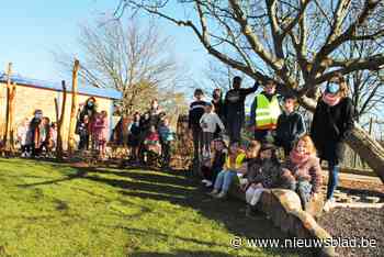 150 ton beton en puin afgevoerd om speelplaats om te toveren tot natuurlijke groene omgeving