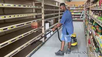 'The shop stinks': Supermarket shelves stripped bare by mice in NSW plague