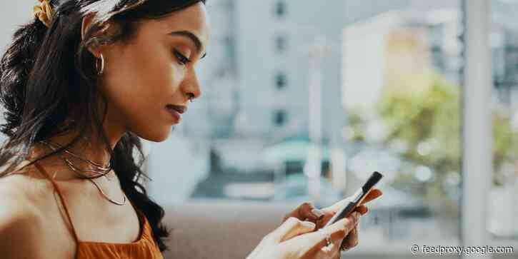 3 simple ways to hide and lock private photos or videos on your iPhone