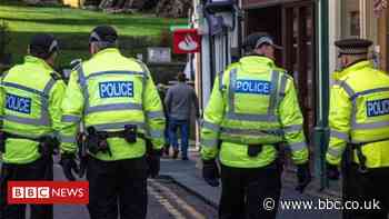 Bomb disposal team called to Chorley suspected hand grenade
