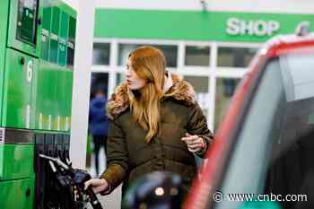Covid live updates: Gasoline demand rebounds amid reopening; Mar-a-Lago partially closes after outbreak - CNBC