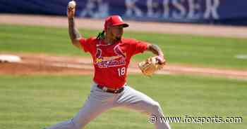 Martínez pitches three uneven innings in Cards' 8-5 loss to Mets