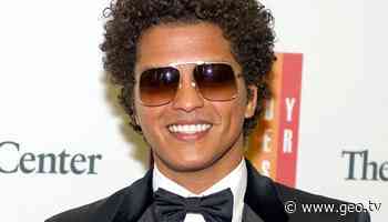 Bruno Mars imposter defrauds woman of huge money - Geo News