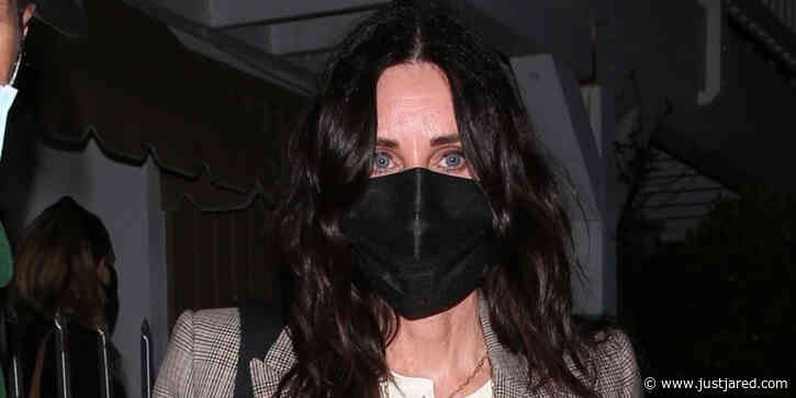 Courteney Cox Meets Up With Molly Sims & Jennifer Meyer For Dinner in LA
