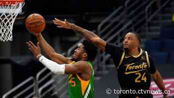 Mitchell helps Jazz hold off Raptors, 115-112