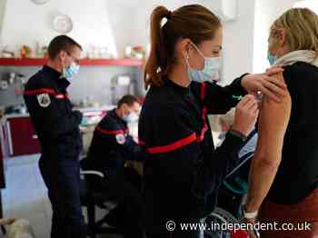 France policy on AstraZeneca vaccine ‘completely crackers,’ says UK government scientific adviser