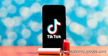 TikTok is full of homemade lip glosses. But should you buy them?     - CNET
