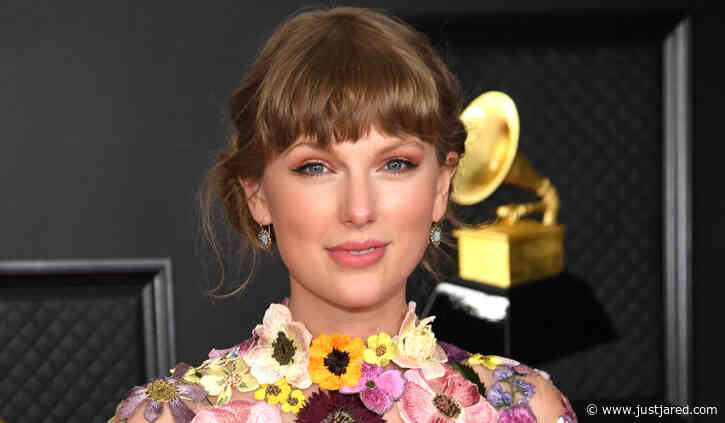 Taylor Swift Had a Wardrobe Malfunction During the 2021 Grammys That You Probably Didn't Notice