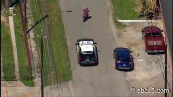 Motorcyclist arrested after police chase in Houston's East End - KTRK-TV