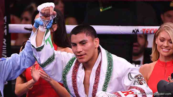 Maurice Hooker Gets Dropped, Hurts Hand, Loses To Vergil Ortiz Jr. Via Stoppage In The Seventh