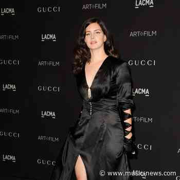 Lana Del Rey to release new album this summer