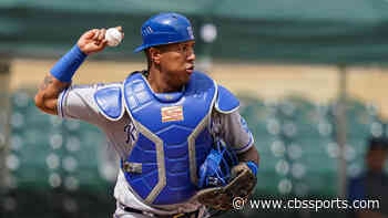 Royals extend Salvador Perez with largest contract in franchise history