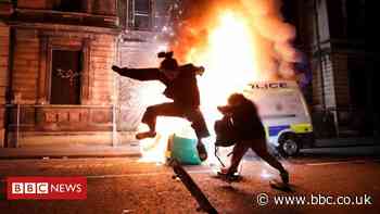 Bristol protest: Police attacked as 'Kill the Bill' demo turns violent