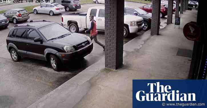 Surveillance footage shows Atlanta shootings suspect leaving massage parlour – video