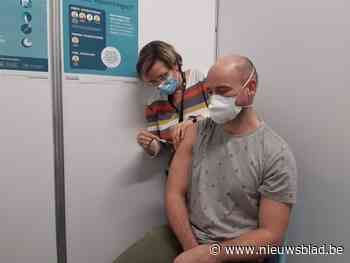 Al 10.000 aanmeldingen op reservelijst van vaccinatiecentra: “De motivatie is er zeker”
