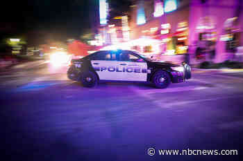 Miami Beach extends curfew to control spring break crowds