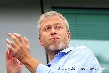 Roman Abramovich launches defamation proceedings over Putin's People book - Barrhead News