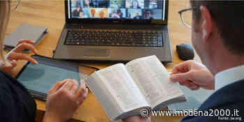 I Testimoni di Geova ricordano la morte di Gesù in videoconferenza - Modena 2000