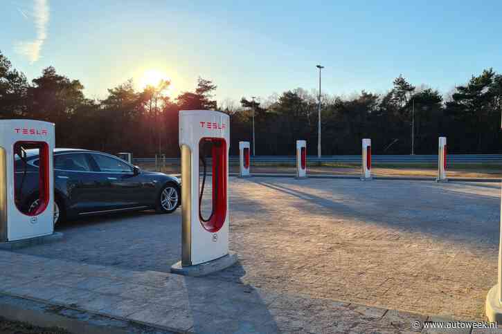 Tesla opent nieuwe superchargers nabij Eemnes