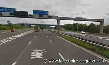 One lane of motorway closed due to car fire