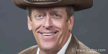 Texas Roadhouse CEO dies by suicide amid 'unbearable' post-COVID-19 symptoms