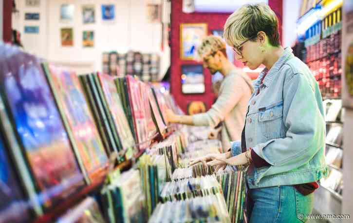 UK vinyl spending set to overtake CDs for first time since 1980s