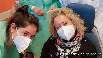 Carolyn Smith testimonial dei pazienti oncologici a Oderzo. «Non abbiate paura vaccinatevi subito» - La Tribuna di Treviso