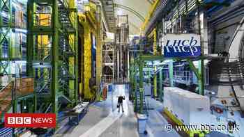 Machine finds tantalising hints of new physics