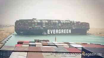 Suezkanal blockiert: Containerschiff "Ever Given" steht quer