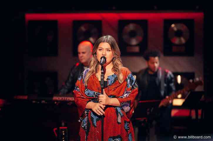 Kelly Clarkson’s Cover of The Clash Will Definitely Make You Want to Stay